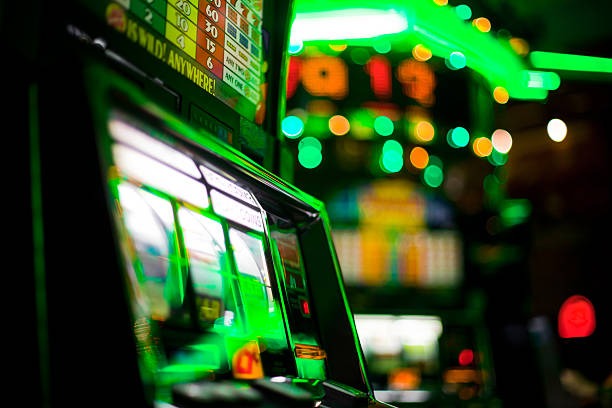 hoktoto link mobile app interface showing live blackjack table and account menu
